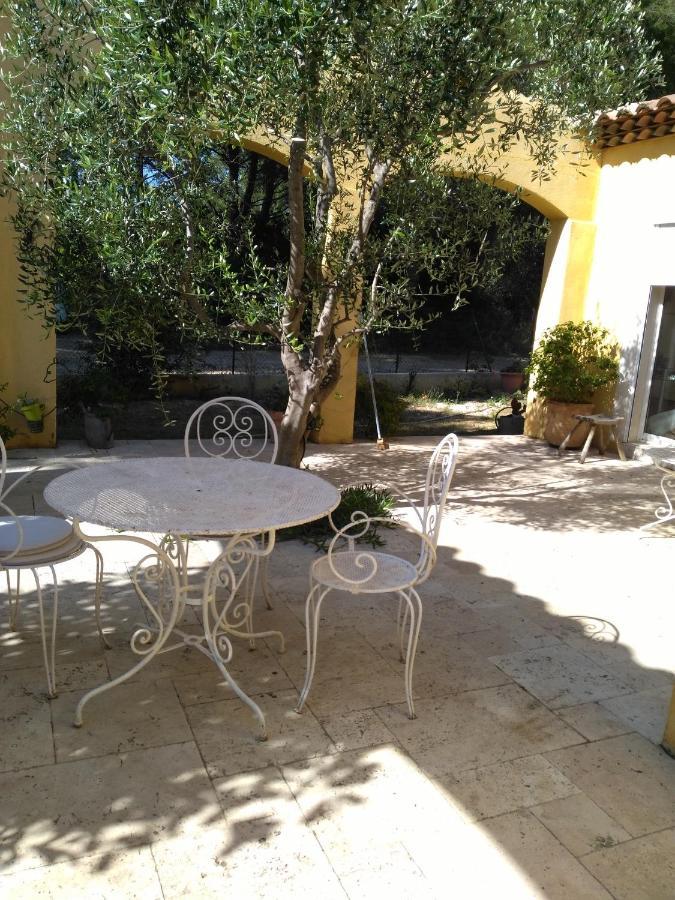 Villa de la Terre Blanche Sanary-sur-Mer Extérieur photo