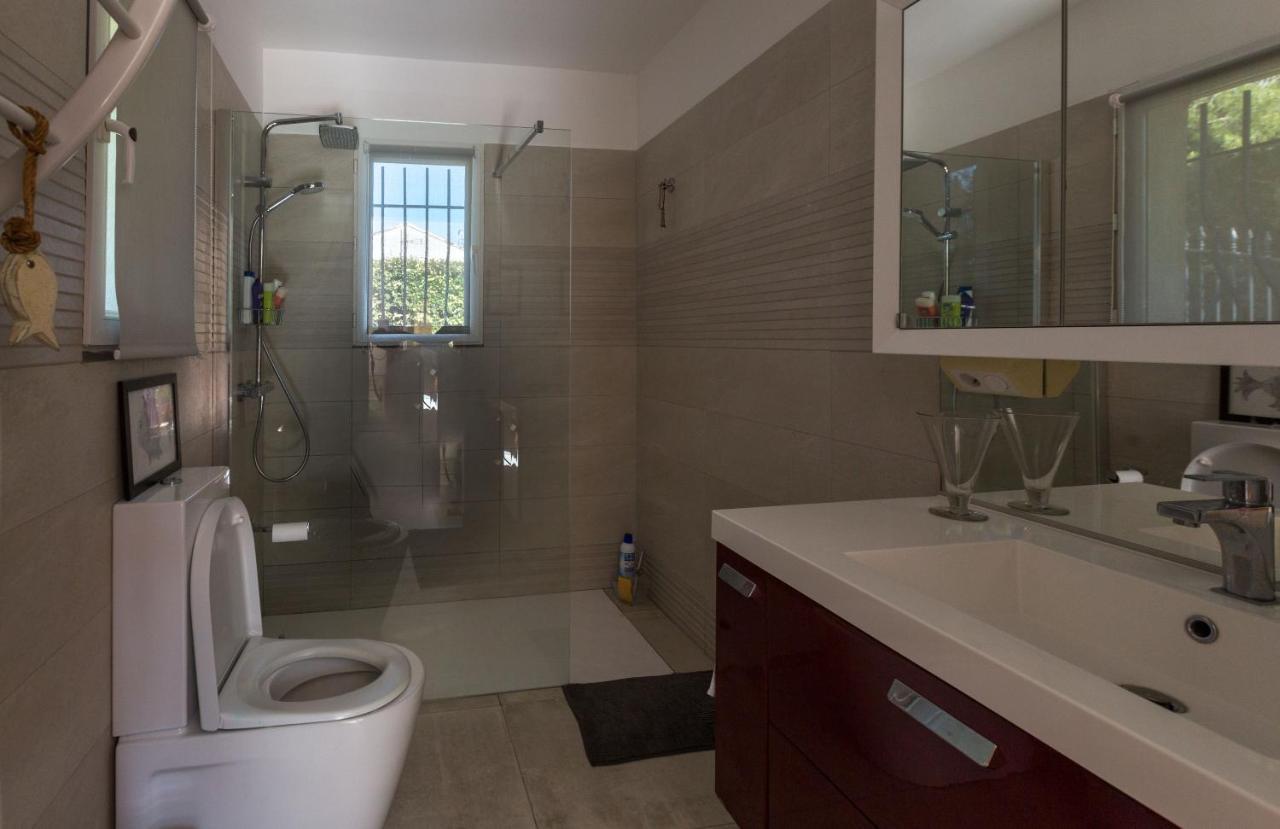 Villa de la Terre Blanche Sanary-sur-Mer Extérieur photo